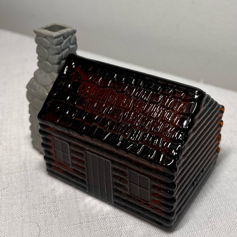 Vintage Avon Homestead Decanter Log Cabin Wild Country After Shave empty